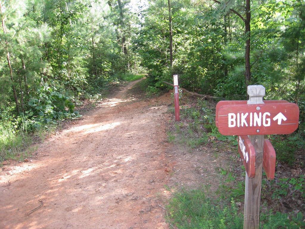 Helen to Unicoi 2010 0120.jpg - Another intersection along the way.